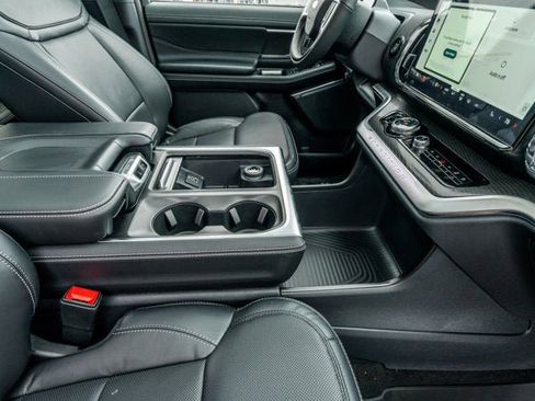 New 2025 Ford Expedition Max Platinum w/ Stealth Performance Package image 33