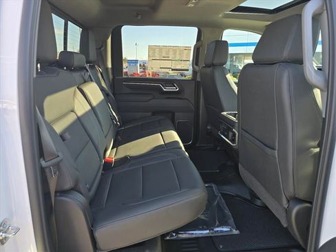 New 2026 GMC Sierra 2500 SLT w/ SLT Convenience Package AWD/4WD image 12
