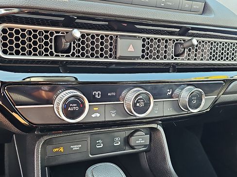 Used 2025 Honda Civic LX image 15