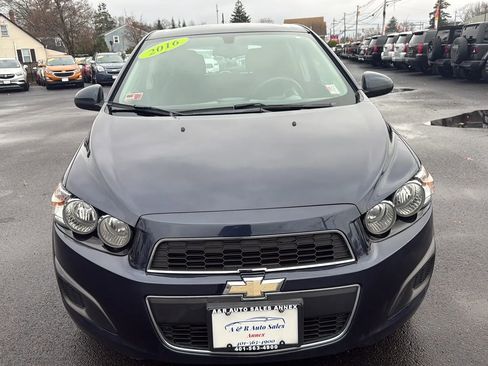 Used 2016 Chevrolet Sonic LT w/ Fun and Sun Package image 2