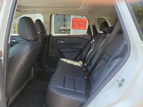 Certified 2023 Nissan Rogue SV w/ SV Premium B Package FWD image 23