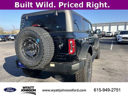 New 2025 Ford Bronco Outer Banks w/ Sasquatch Package image 3