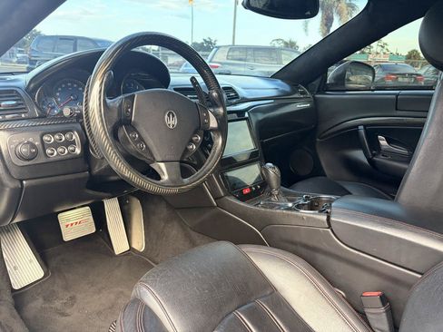Used 2011 Maserati GranTurismo S RWD image 2