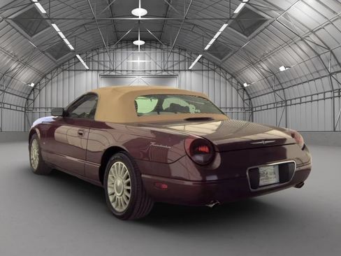 Used 2004 Ford Thunderbird RWD image 3