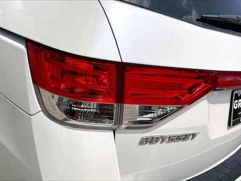 Used 2014 Honda Odyssey Touring image 26