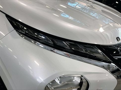 Used 2024 Mitsubishi Outlander SE AWD/4WD image 34