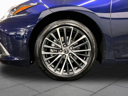 Used 2022 Lexus ES 350 w/ Premium Package FWD image 11