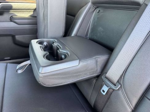 Used 2025 GMC Sierra 1500 SLT AWD/4WD image 20