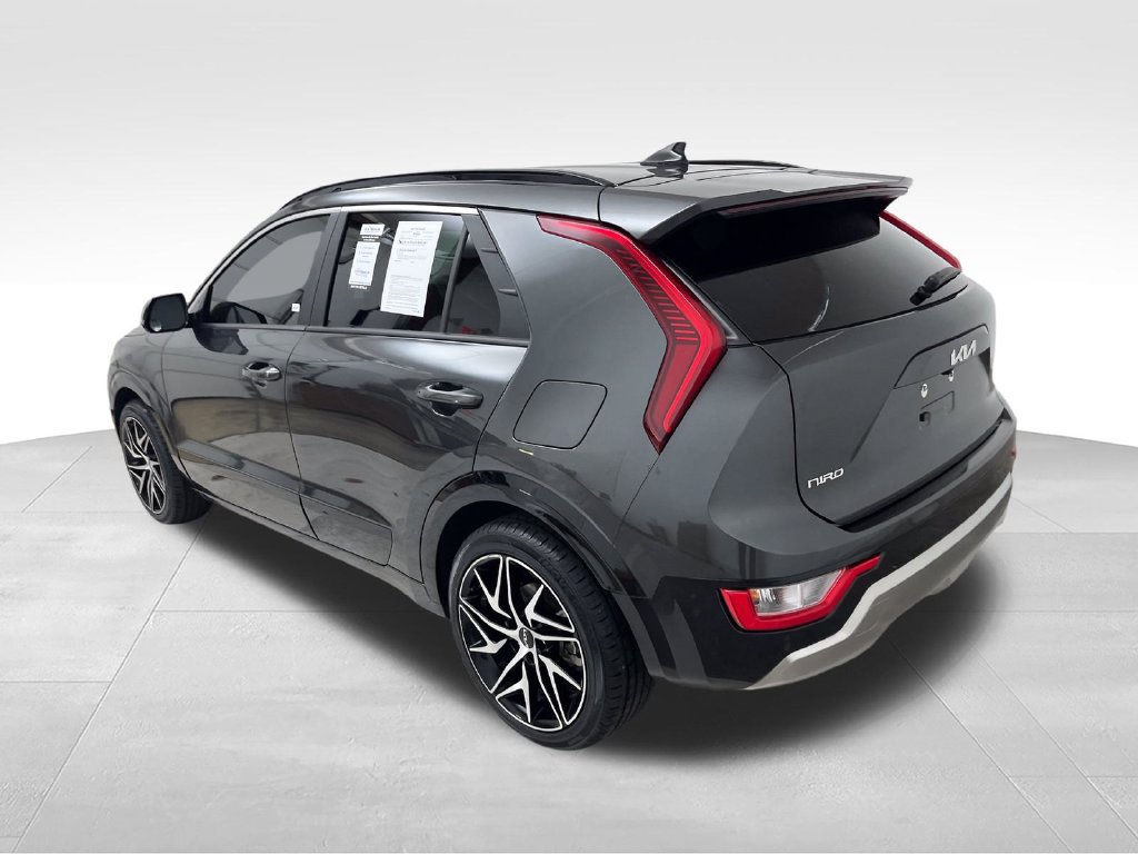 Used 2025 Kia Niro EX Touring FWD image 3