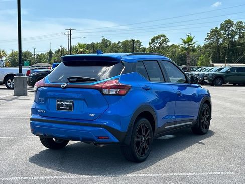 Used 2024 Nissan Kicks SR w/ SR Premium Package FWD image 7
