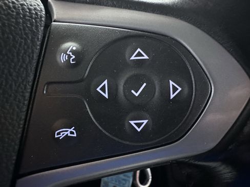 Used 2020 Chevrolet Colorado LT AWD/4WD image 42