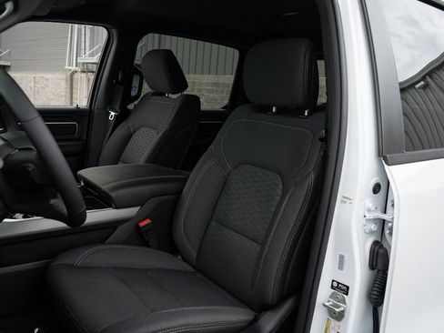 New 2026 RAM 1500 Big Horn AWD/4WD image 15