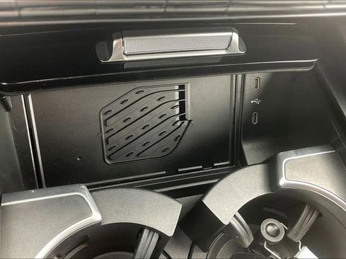 Used 2024 Mercedes-Benz GLE 450e 4MATIC image 32