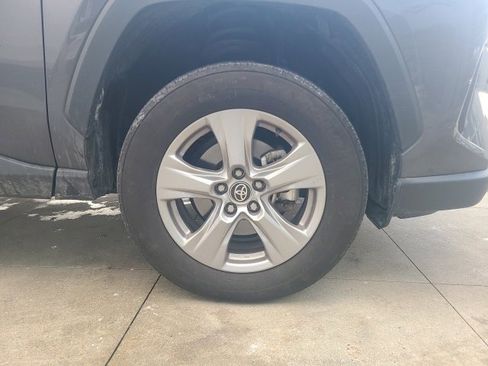 Used 2025 Toyota RAV4 XLE image 9