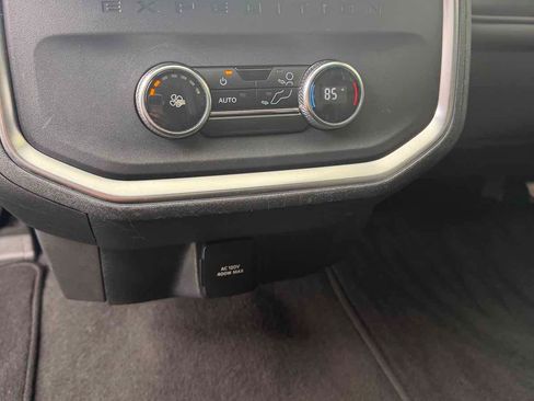 Used 2025 Ford Expedition Max Active image 25