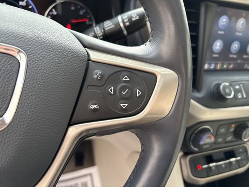 Used 2022 GMC Acadia Denali w/ Denali Ultimate Package image 20