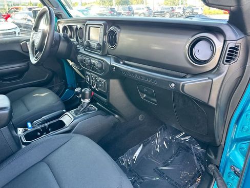 Used 2019 Jeep Wrangler Unlimited Sport S image 27