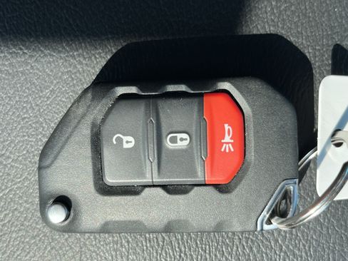 Used 2023 Jeep Wrangler Unlimited Rubicon 4xe AWD/4WD image 33