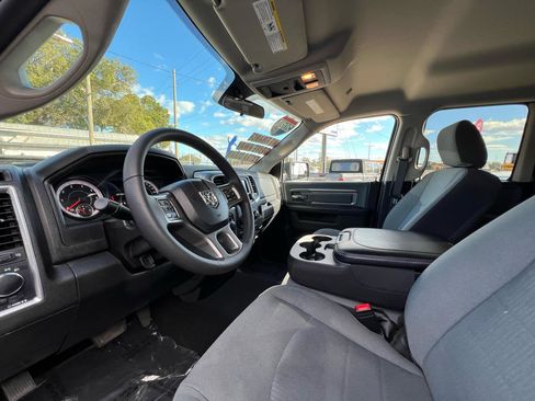 Used 2024 RAM 1500 Classic SLT AWD/4WD image 14