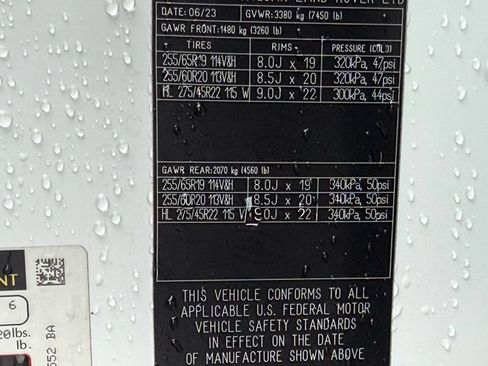 Used 2023 Land Rover Defender 130 X-Dynamic SE AWD/4WD image 35