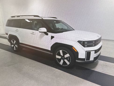 Certified 2025 Hyundai Santa Fe Limited image 4