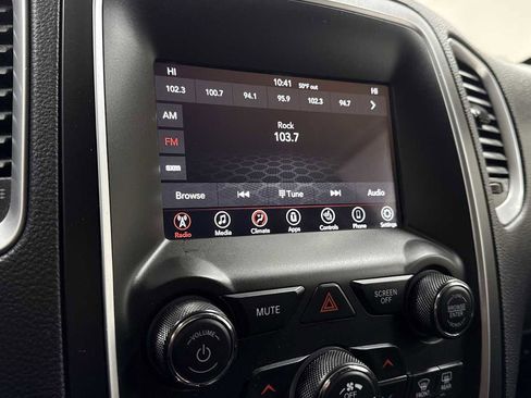 Used 2020 Dodge Durango SXT image 18