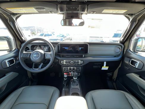 New 2026 Jeep Gladiator Mojave AWD/4WD image 9