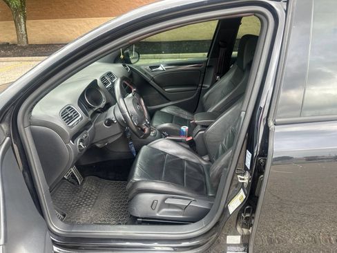 Used 2014 Volkswagen GTI Driver's Edition FWD image 4