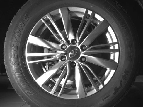 Used 2019 INFINITI QX80 Luxe image 11