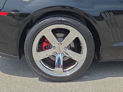 Used 2015 Chevrolet Camaro LT w/ RS Package RWD image 7