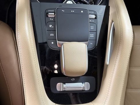 Used 2024 Mercedes-Benz GLS 580 4MATIC image 19