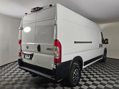 New 2026 RAM ProMaster 2500 w/ Quick Order Package 22G SLT FWD image 3