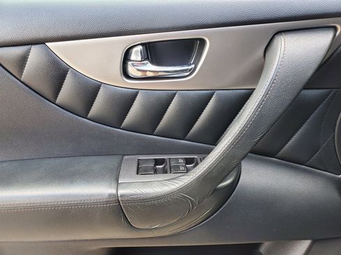 Used 2016 INFINITI QX70 2WD image 14