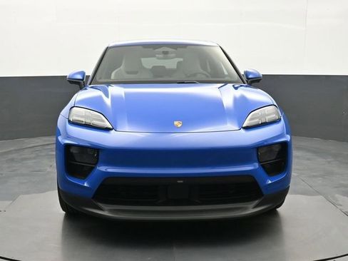 New 2026 Porsche Macan Electric image 26