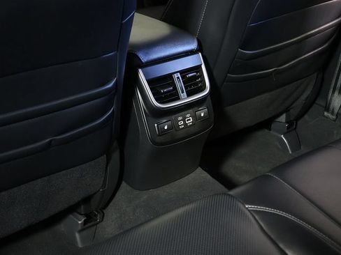 Used 2025 Subaru Outback Limited AWD/4WD image 15