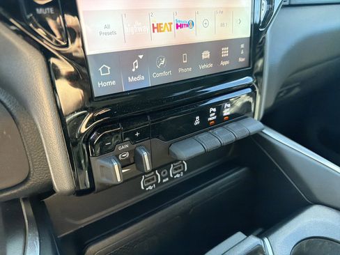 Certified 2025 RAM 1500 Big Horn AWD/4WD image 21