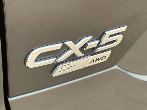 Used 2019 MAZDA CX-5 Signature AWD/4WD image 11