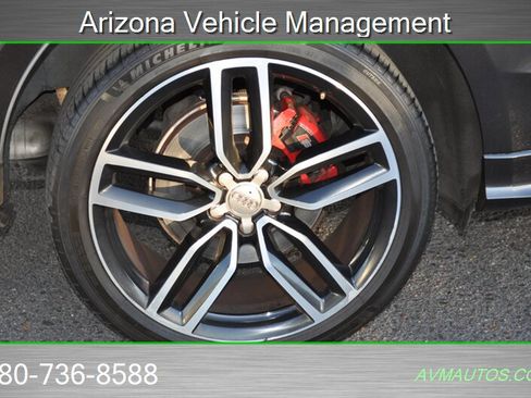 Used 2017 Audi SQ5 Premium Plus w/ Technology Package image 14