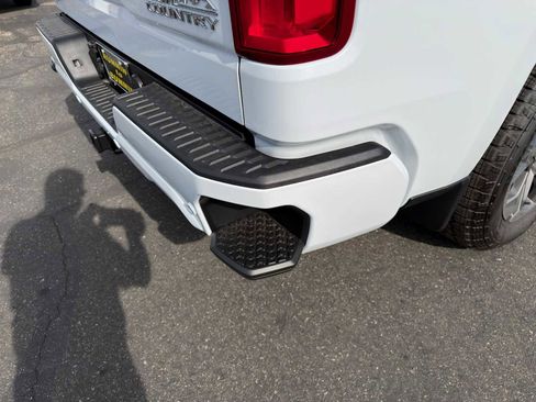 New 2026 Chevrolet Silverado 1500 High Country w/ Technology Package image 15