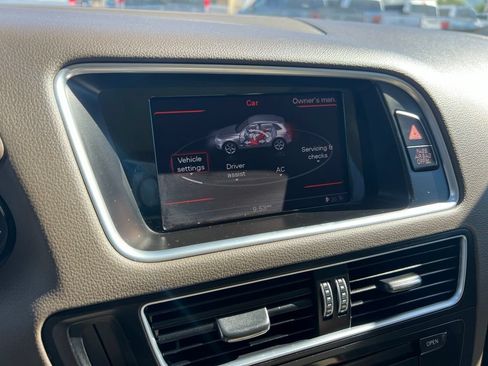 Used 2016 Audi Q5 2.0T Premium Plus w/ Technology Package AWD/4WD image 29