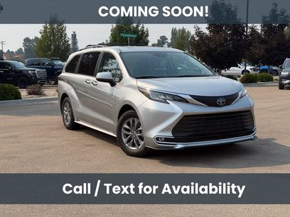 Used 2022 Toyota Sienna XLE w/ XLE Plus Package