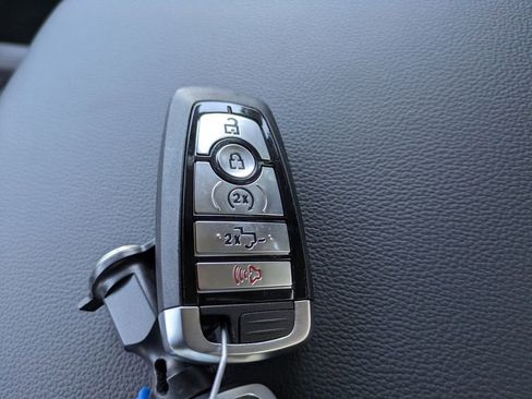 New 2026 Ford F250 Lariat w/ Black Appearance Package image 33