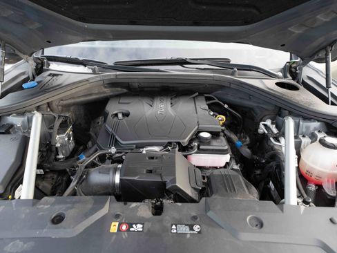 Used 2023 Genesis GV70 2.5T w/ Advanced Package image 32