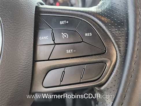 Used 2020 Dodge Challenger SXT w/ Blacktop Package image 27