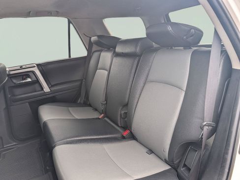 Used 2018 Toyota 4Runner SR5 Premium AWD/4WD image 18