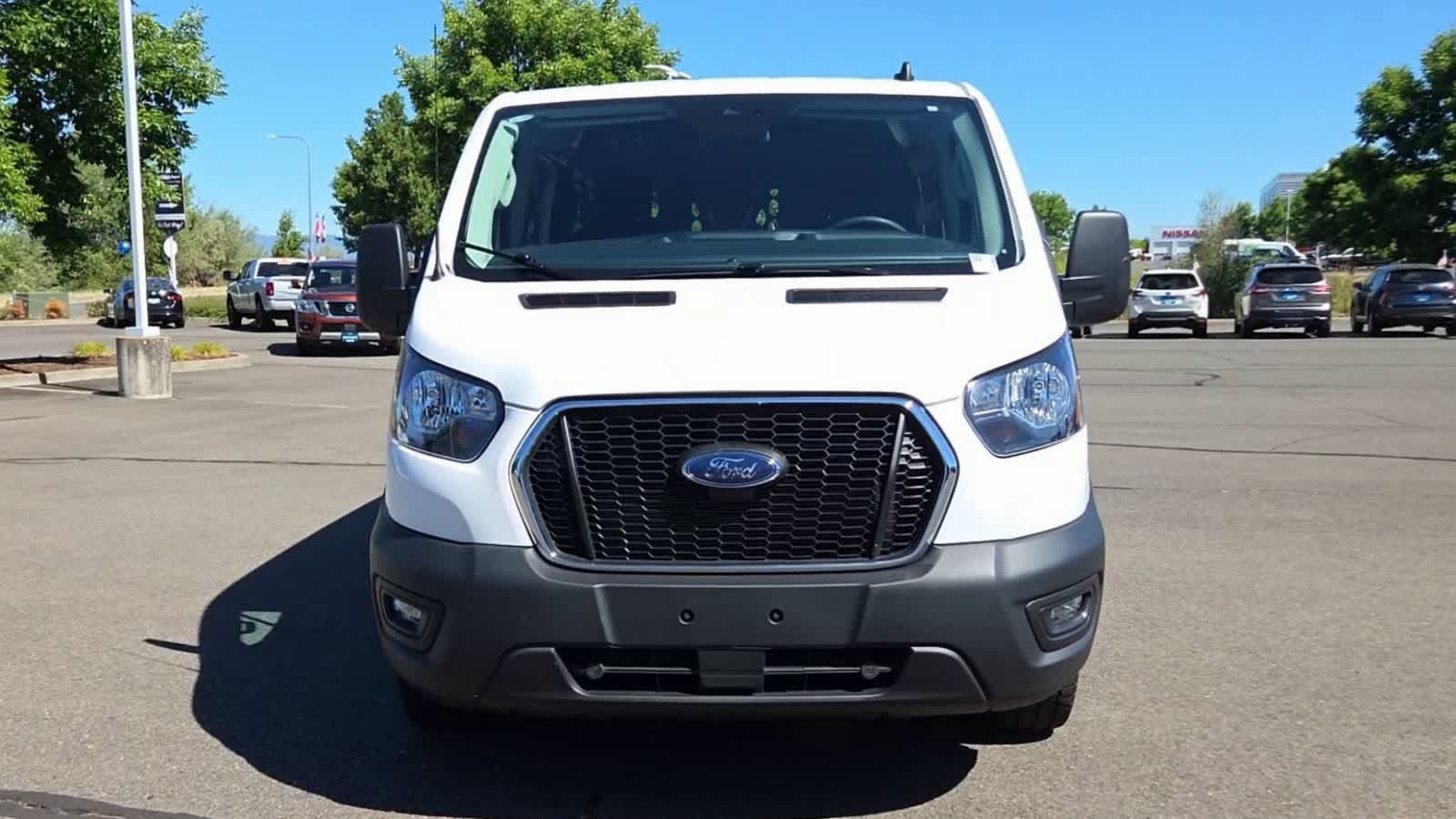 Used 2025 Ford Transit 250 Low Roof w/ Exterior Upgrade Package RWD image 3