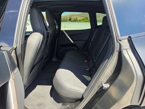 Used 2024 BMW iX xDrive50 w/ Premium Package AWD/4WD image 16