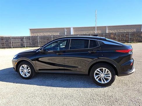 New 2026 Buick Envista Preferred image 2