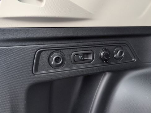 Used 2022 Subaru Forester Limited image 10