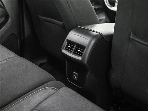 Used 2019 Chevrolet Equinox LT AWD/4WD image 18